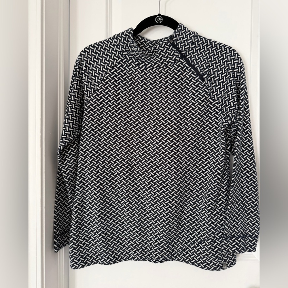 T by Talbots Women’s Small Cozy Navy White Patterned Knit Long Sleeve Warm Shirt